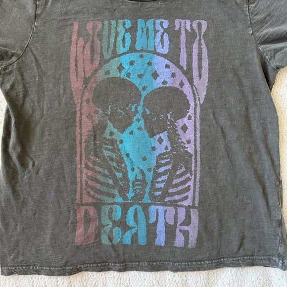 Lucky Brand Love Me To Death Graphic T-Shirt Skeletons Grunge Rock Size Medium M - Picture 3 of 5